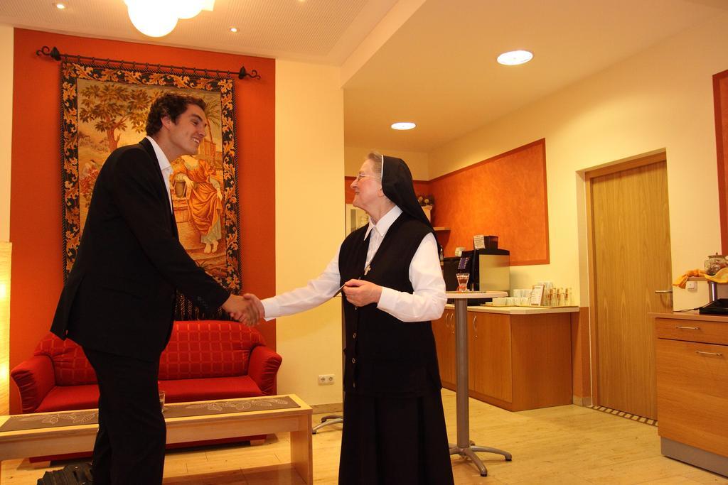 נוימרקט אין דר אוברפפלץ Kloster St. Josef חדר תמונה
